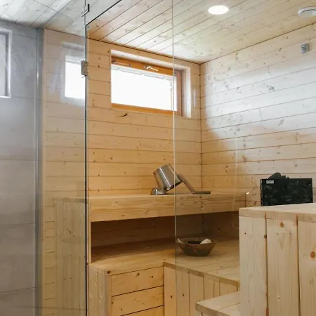Huoneisto Nordic Pine By Booklapland *
